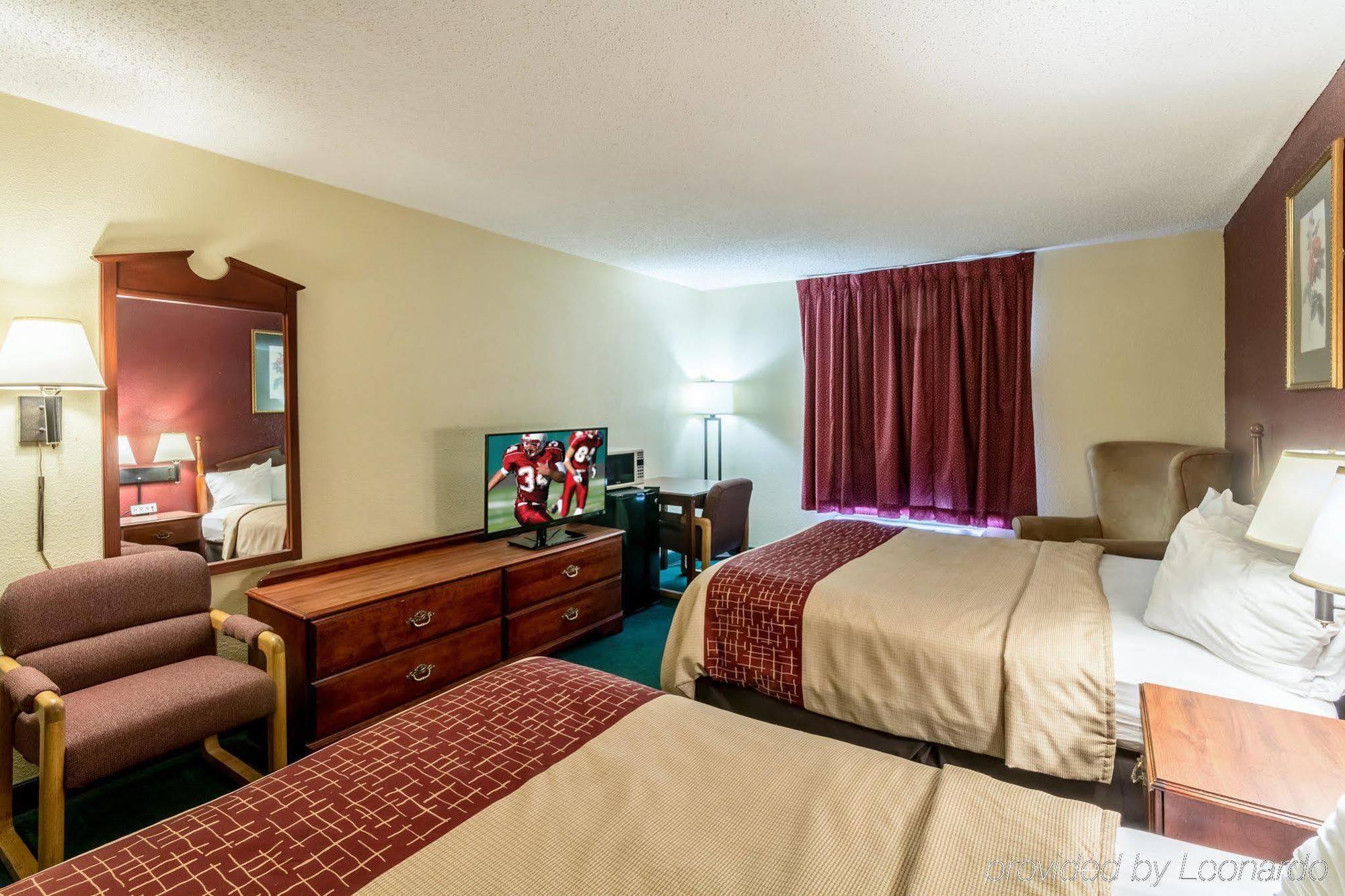 Red Roof Inn Morehead Kültér fotó